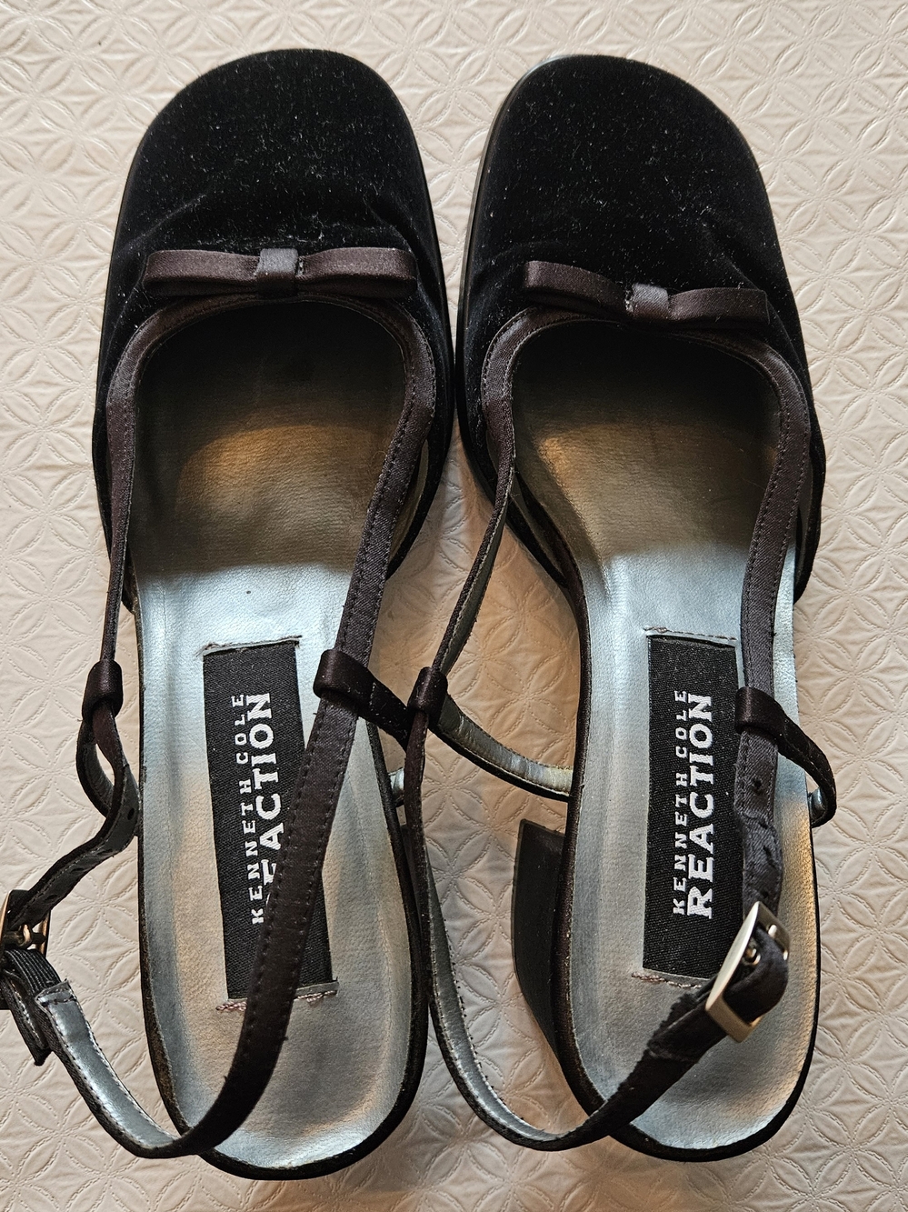 Vintage Kenneth Cole Reaction Black Velvet Mary Jane Slingback Heels